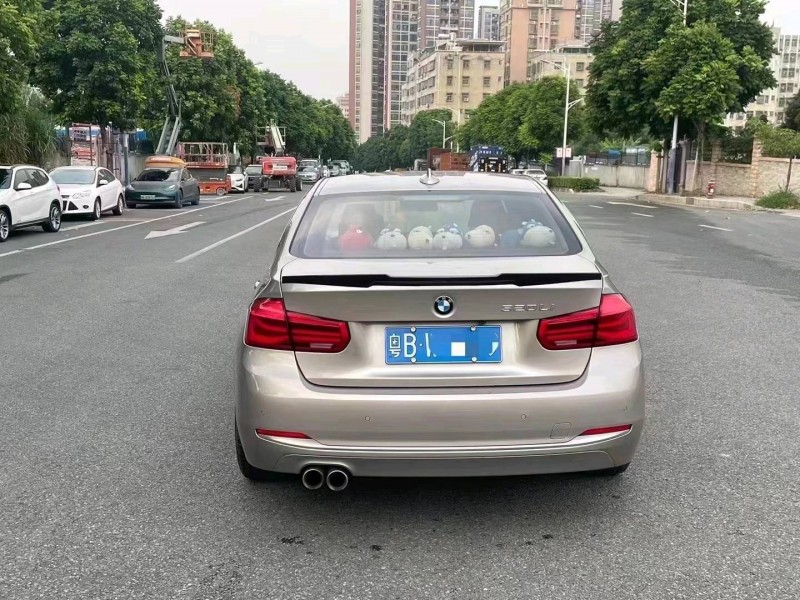 广州19年宝马3系8