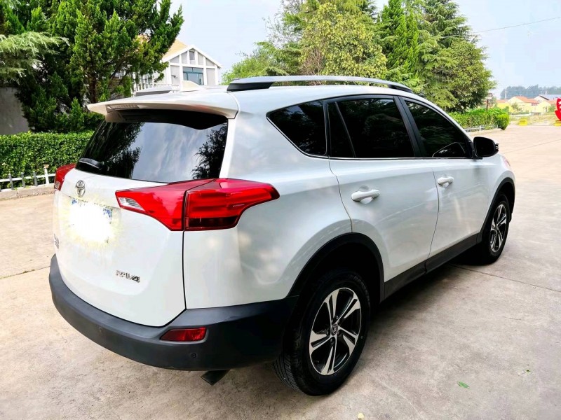 潍坊15年丰田RAV48