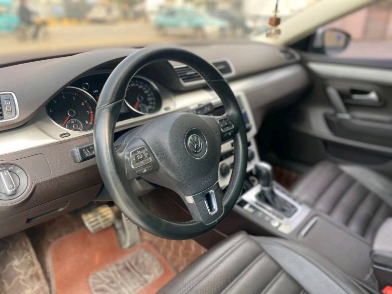 济宁17年大众CC4