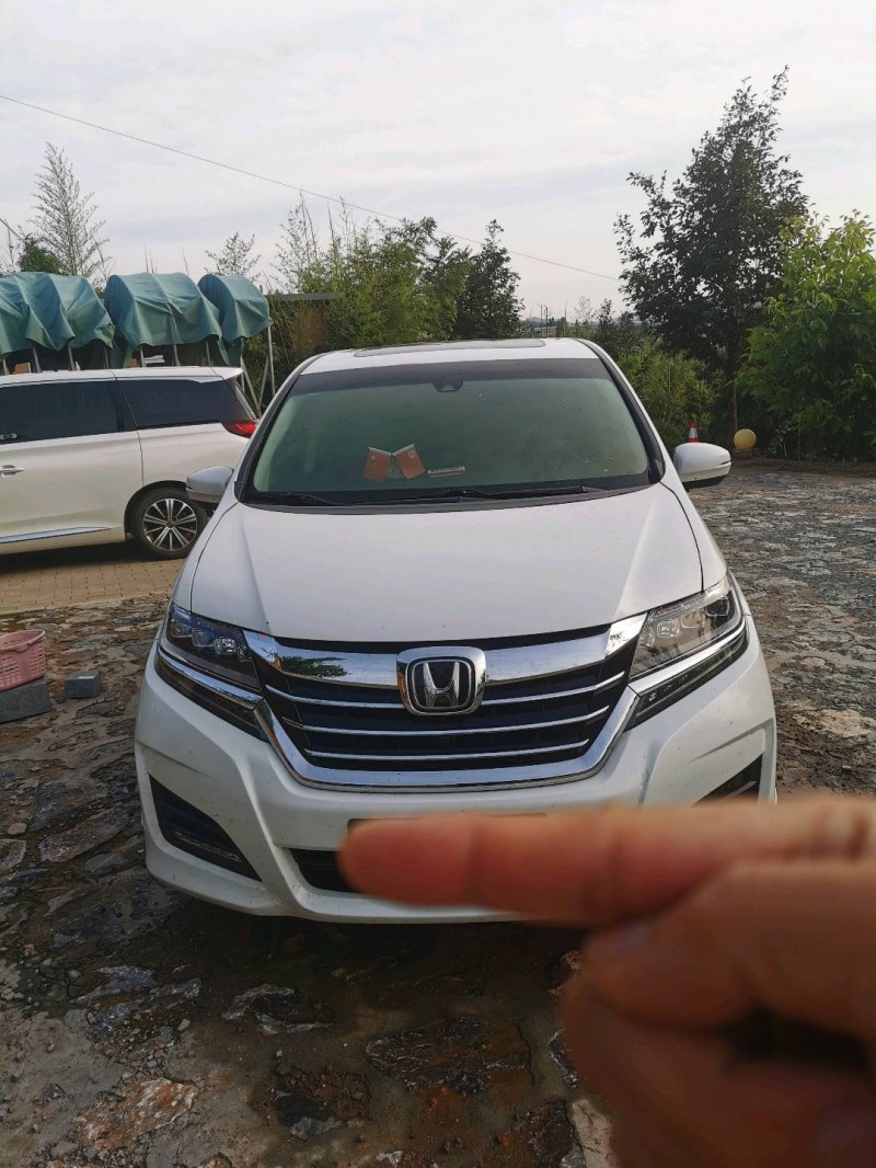 济南17年本田艾力绅6