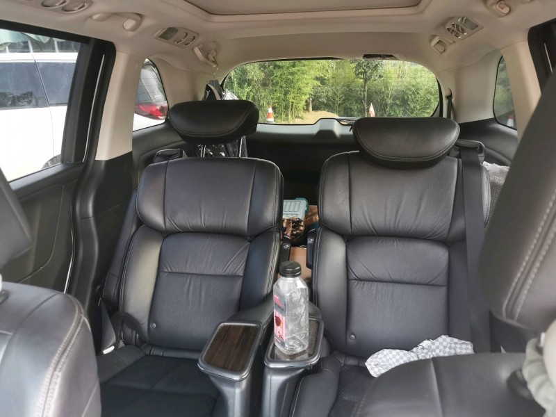 济南17年本田艾力绅4