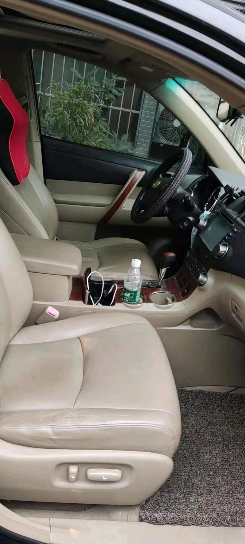 成都10年丰田汉兰达5