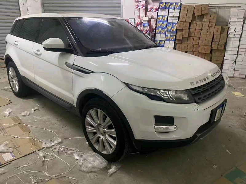 三明15年路虎极光3