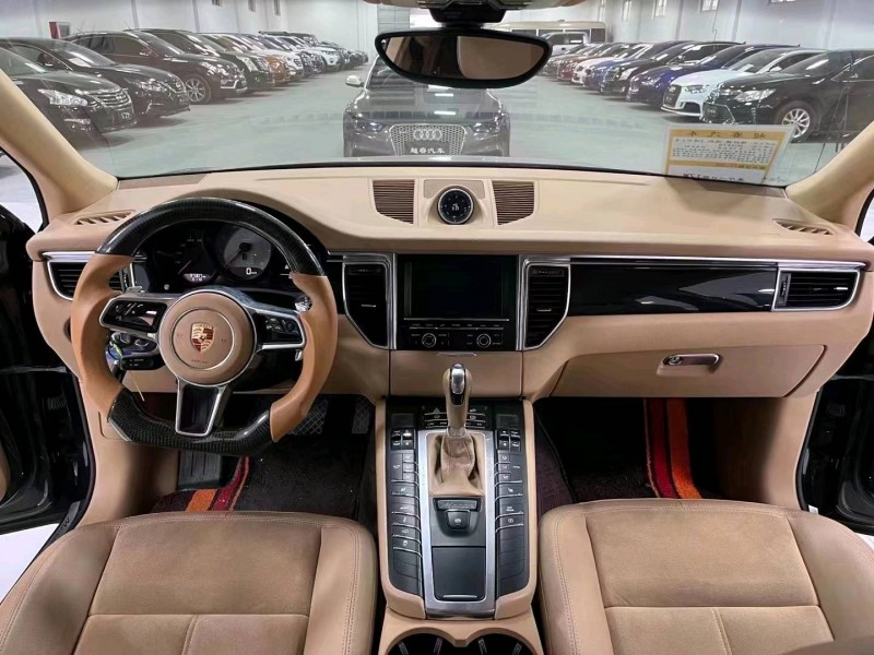 廊坊15年保时捷Macan6