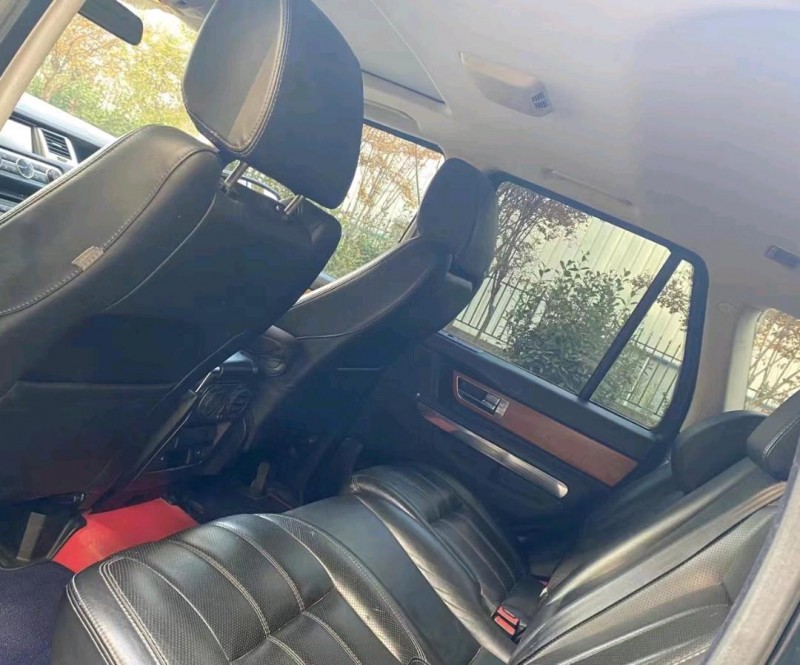 青岛12年路虎揽胜运动5