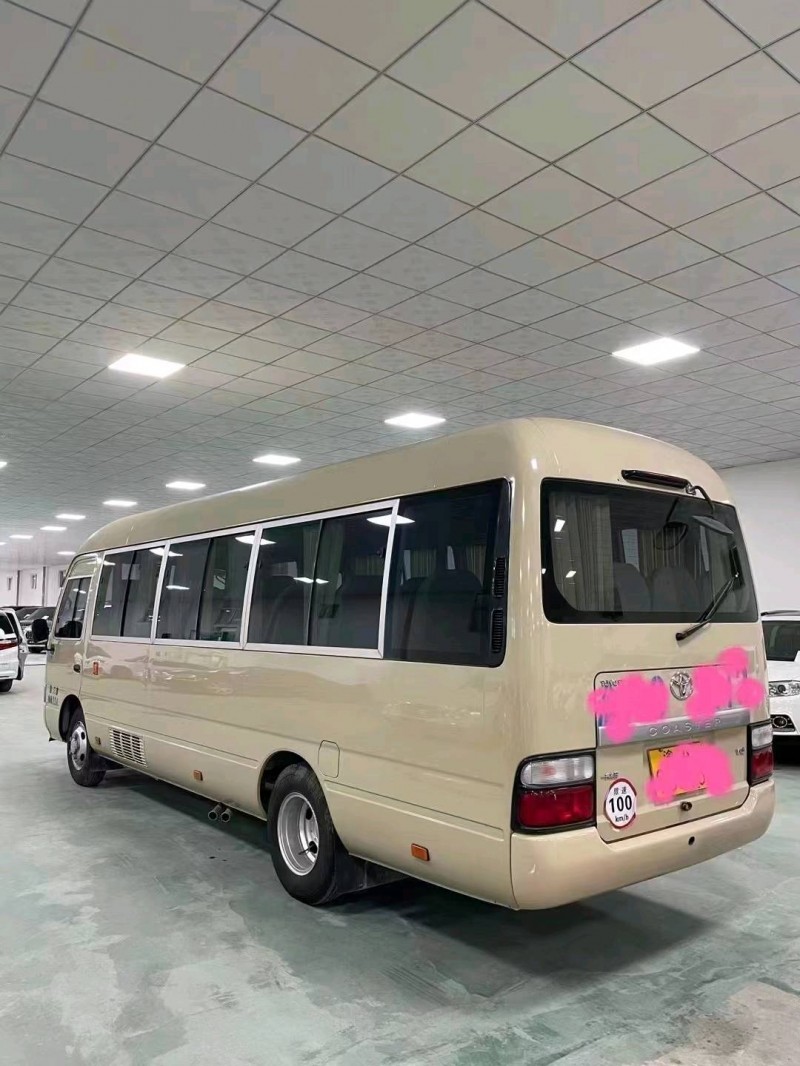 廊坊16年丰田考斯特4