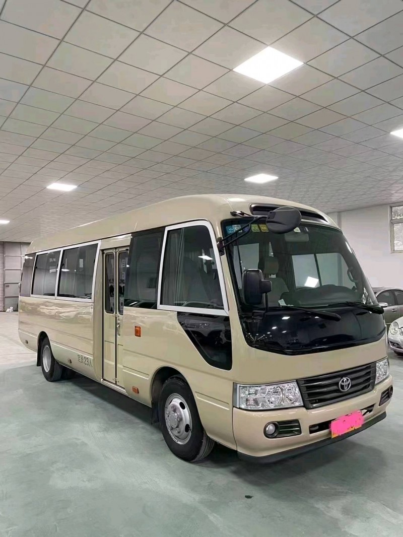 廊坊16年丰田考斯特3