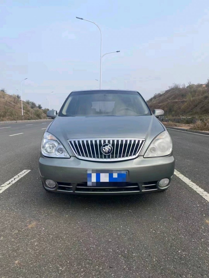 枣庄13年别克GL89