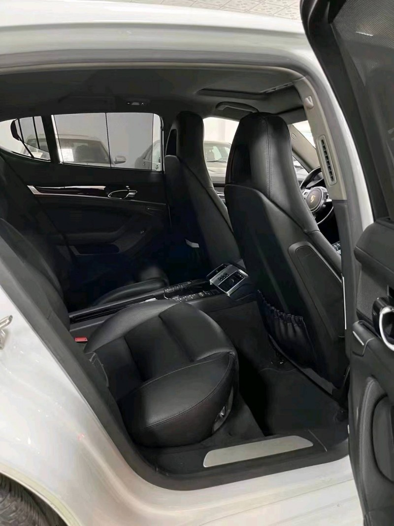 廊坊16年保时捷帕拉梅拉6