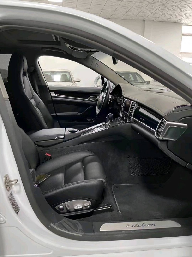 廊坊16年保时捷帕拉梅拉5