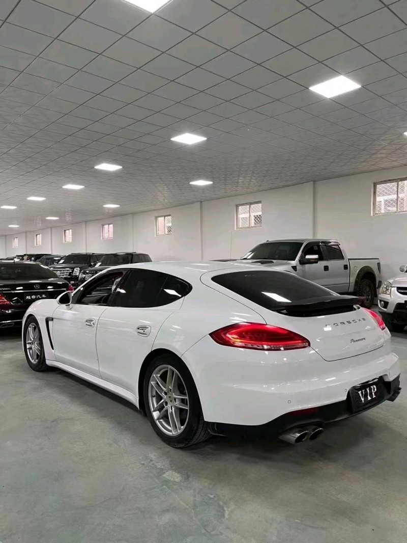 廊坊16年保时捷帕拉梅拉8
