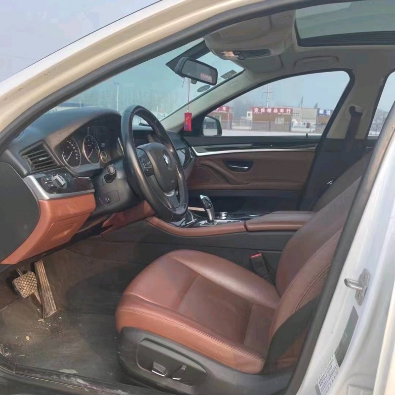 北京17年宝马5系3