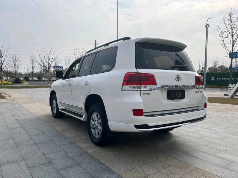 徐州12年丰田兰德酷路泽8