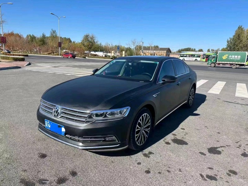 邯郸18年大众辉昂8