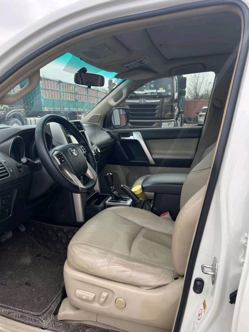 邯郸13年丰田普拉多8