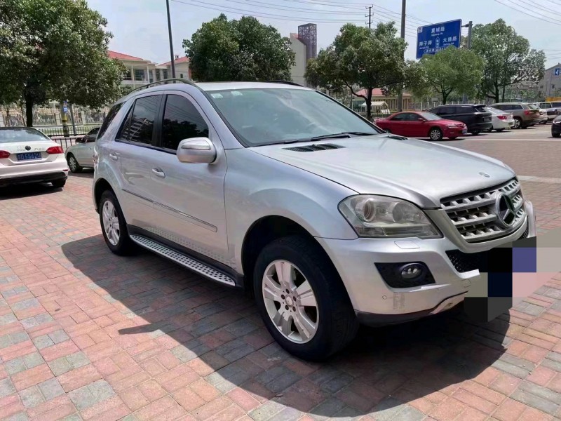 淮南09年奔驰ML6