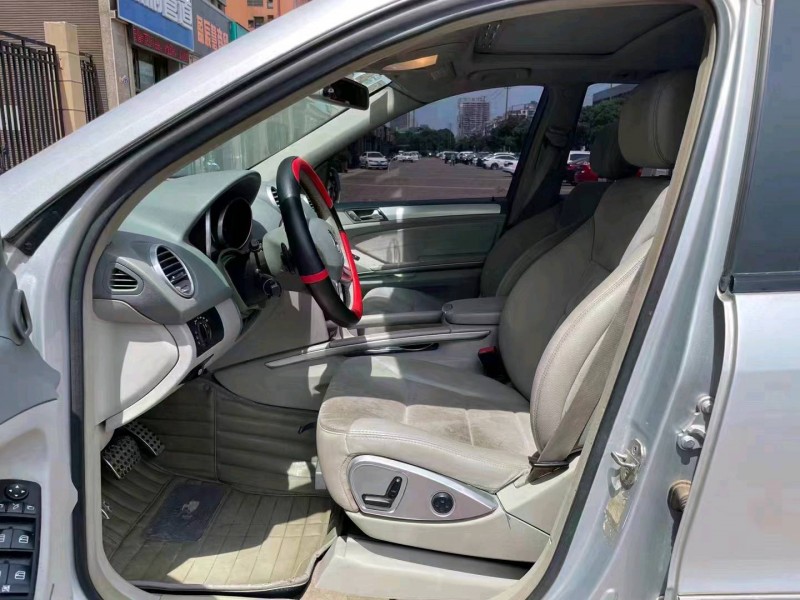 淮南09年奔驰ML8