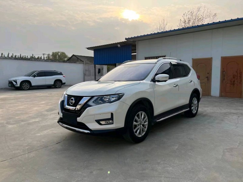 徐州18年日产奇骏3