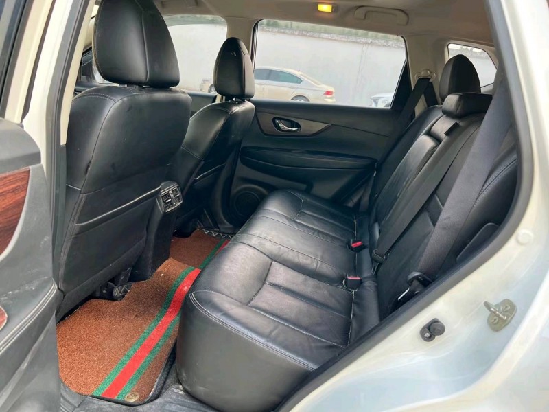 徐州18年日产奇骏4