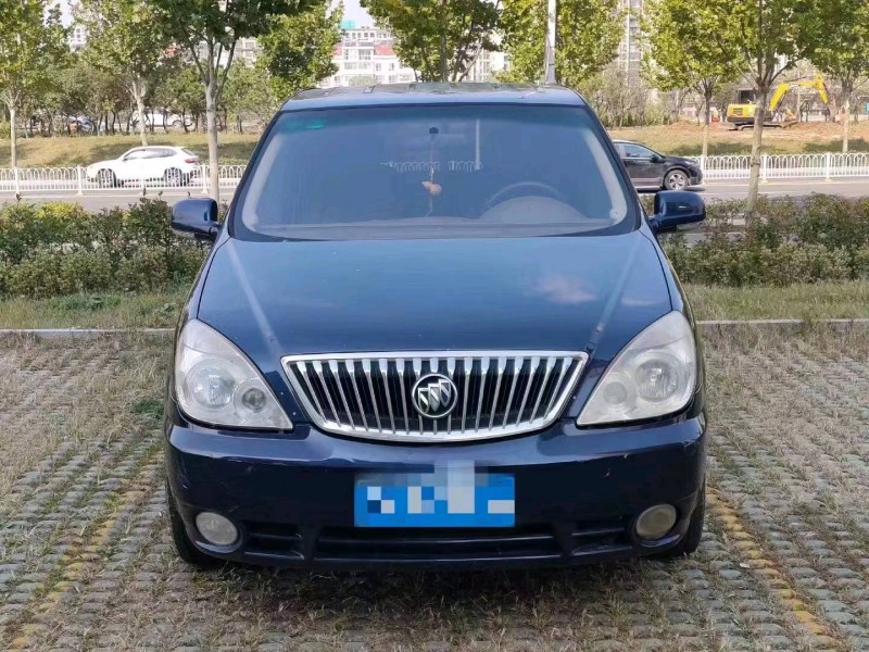 东营13年别克GL81