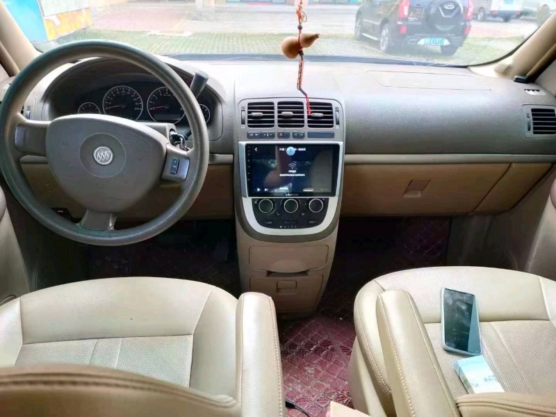 东营13年别克GL85