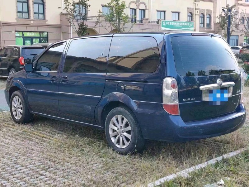 东营13年别克GL86