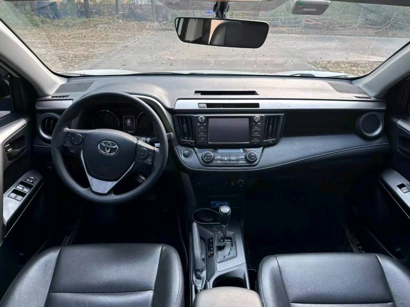 枣庄19年丰田RAV4荣放8