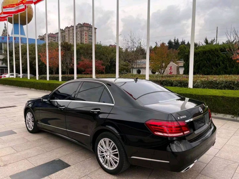 东营10年奔驰E9