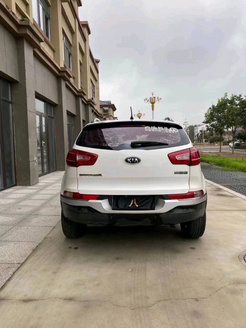 徐州14年起亚智跑9