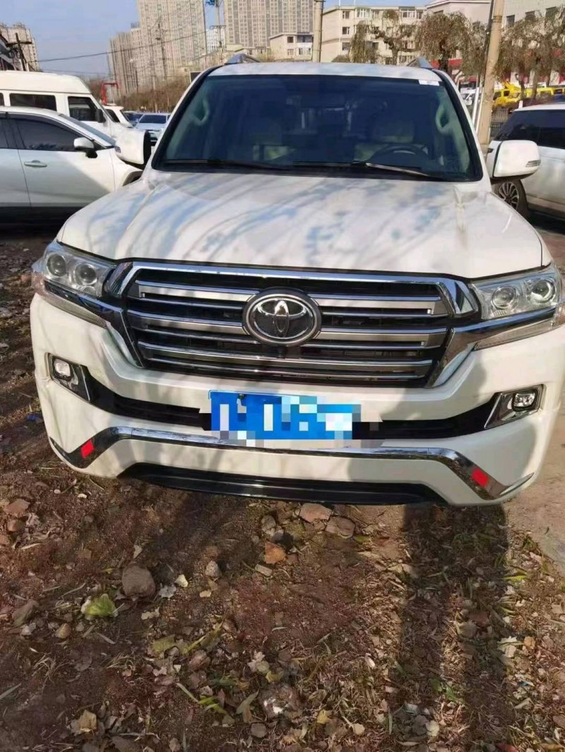 邯郸18年丰田兰德酷路泽9