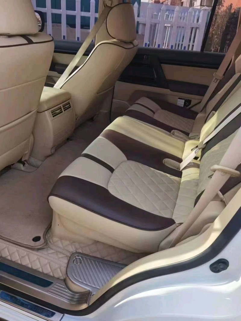 邯郸18年丰田兰德酷路泽3