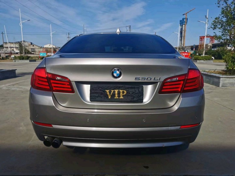 北京12年宝马5系9