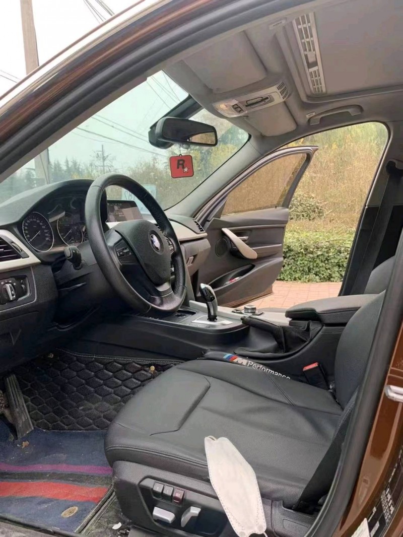 济南16年宝马3系4