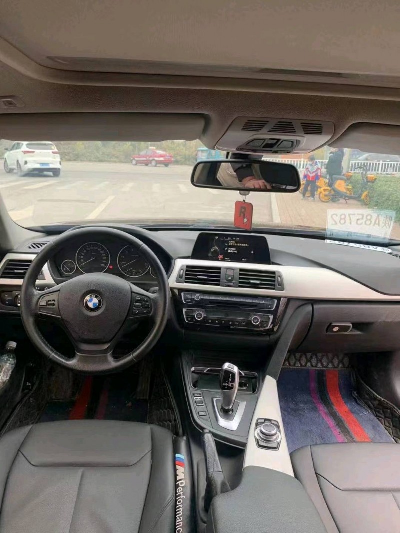 济南16年宝马3系7