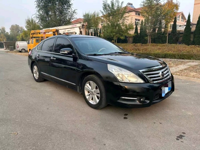 北京13年日产天籁8