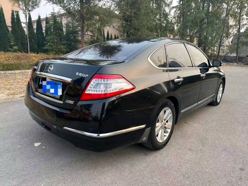 北京13年日产天籁3