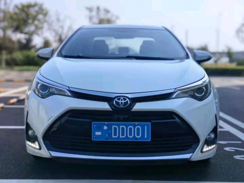 济南18年丰田雷凌9