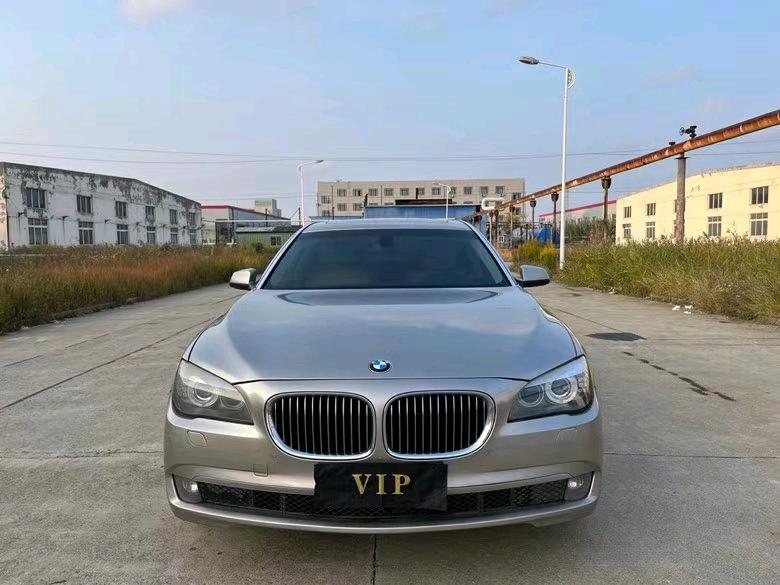 盐城09年宝马7系1