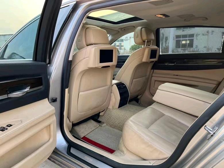 盐城09年宝马7系5