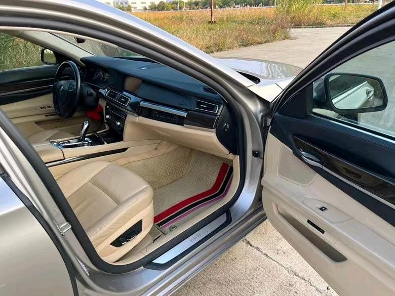 盐城09年宝马7系6