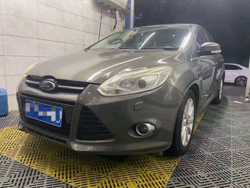 济南12年福特福克斯3