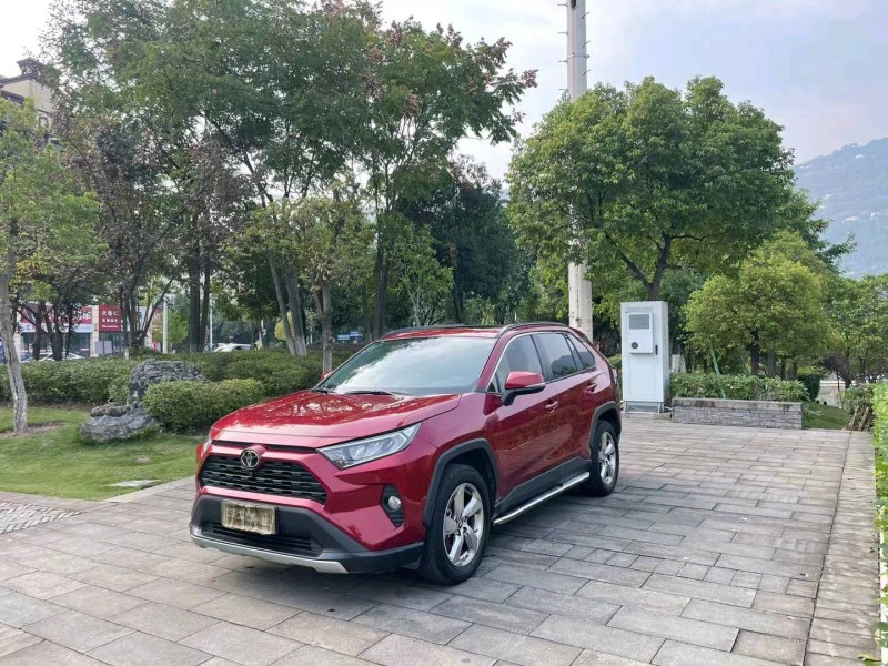 重庆20年丰田RAV43