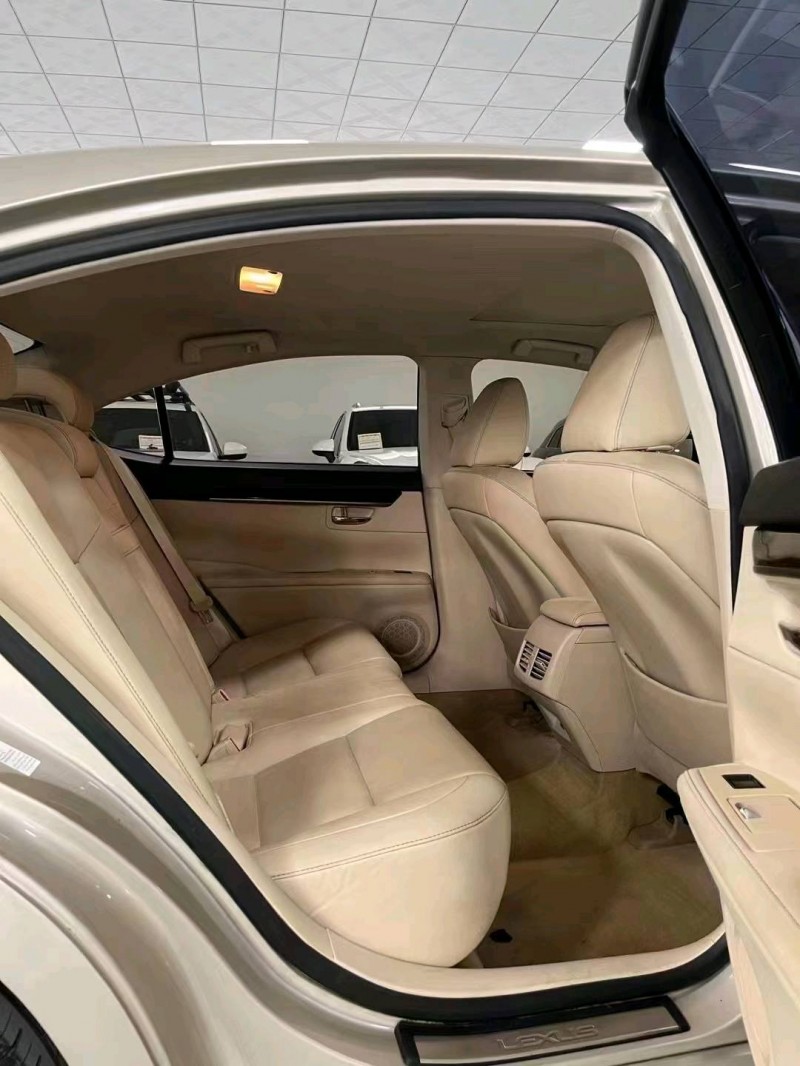 廊坊13年雷克萨斯ES6