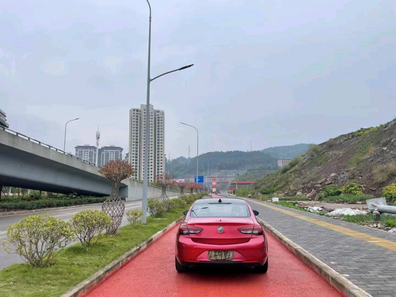 重庆18年别克君威3