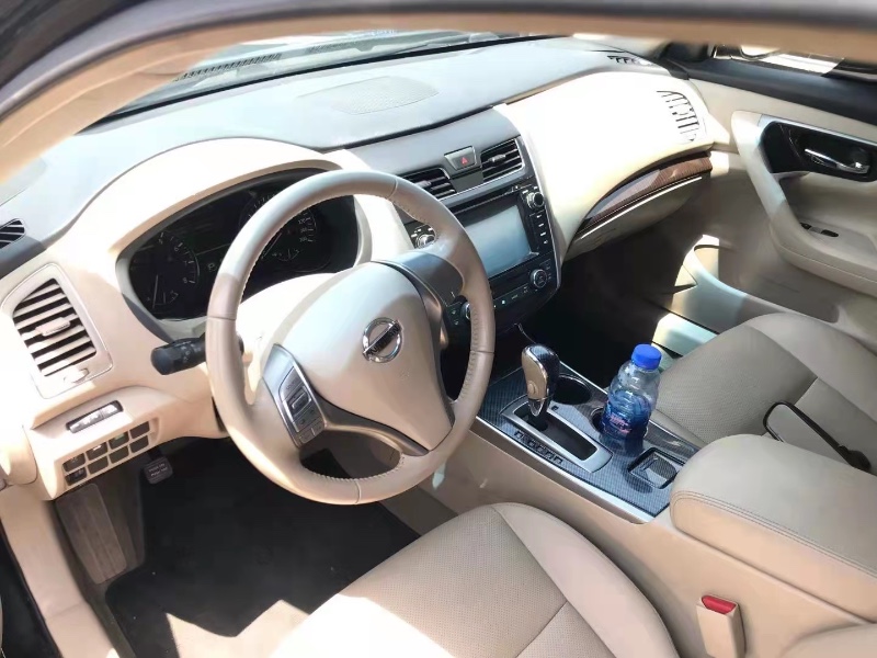 天津14年日產天籟2