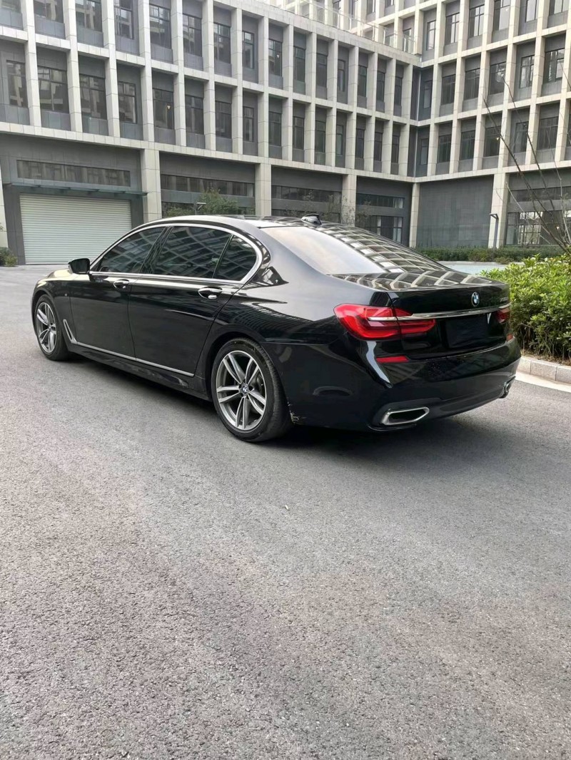 徐州18年宝马7系7