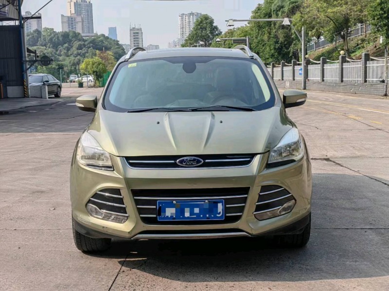 重庆13年福特翼虎1