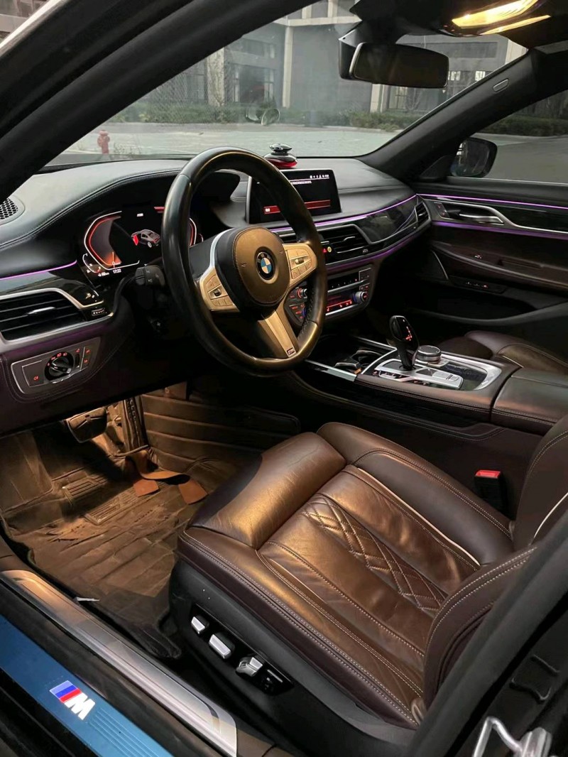 徐州20年宝马7系6