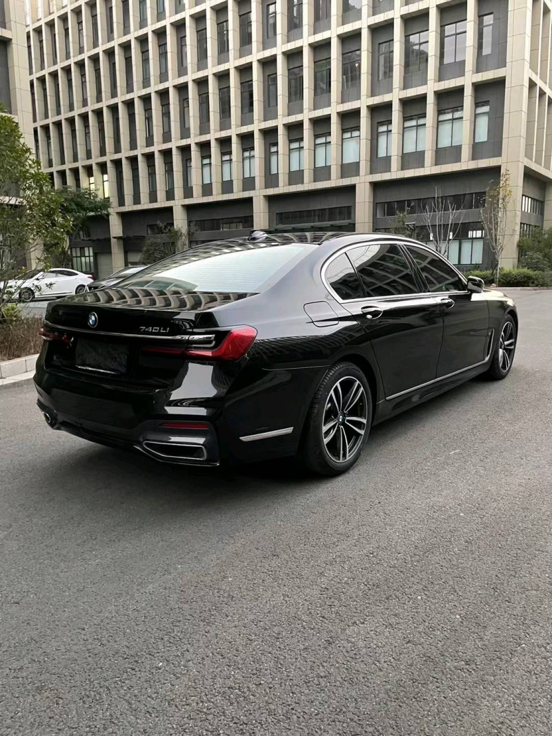 徐州20年宝马7系8