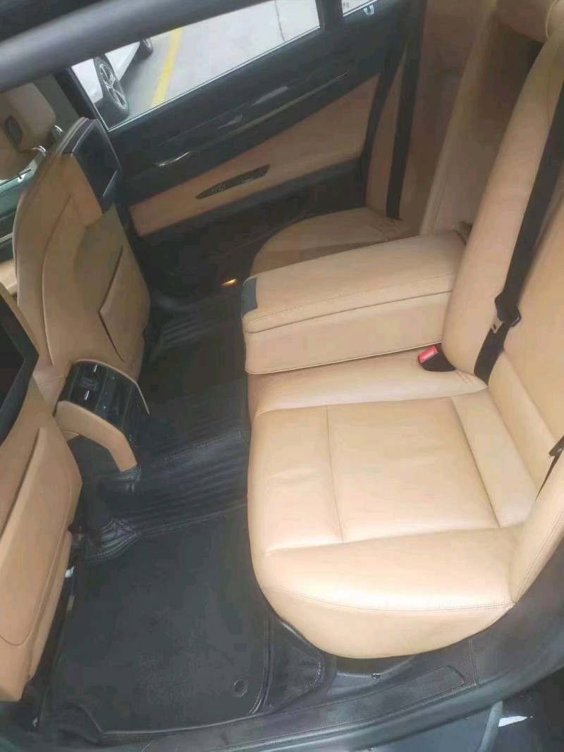 北京11年宝马7系4